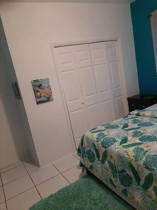 Seashells Apartment Nassau