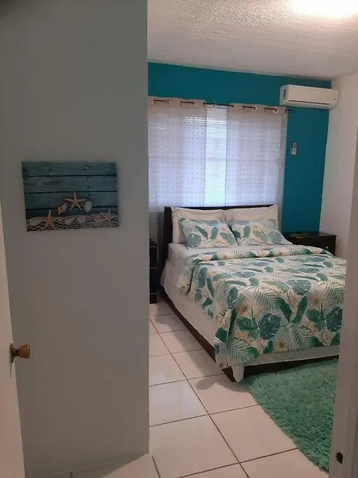 Seashells Apartment Nassau